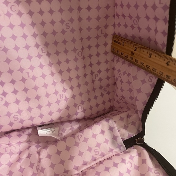 Kuromi LeSportsac Large Travel Pouch - Picture 10 of 11